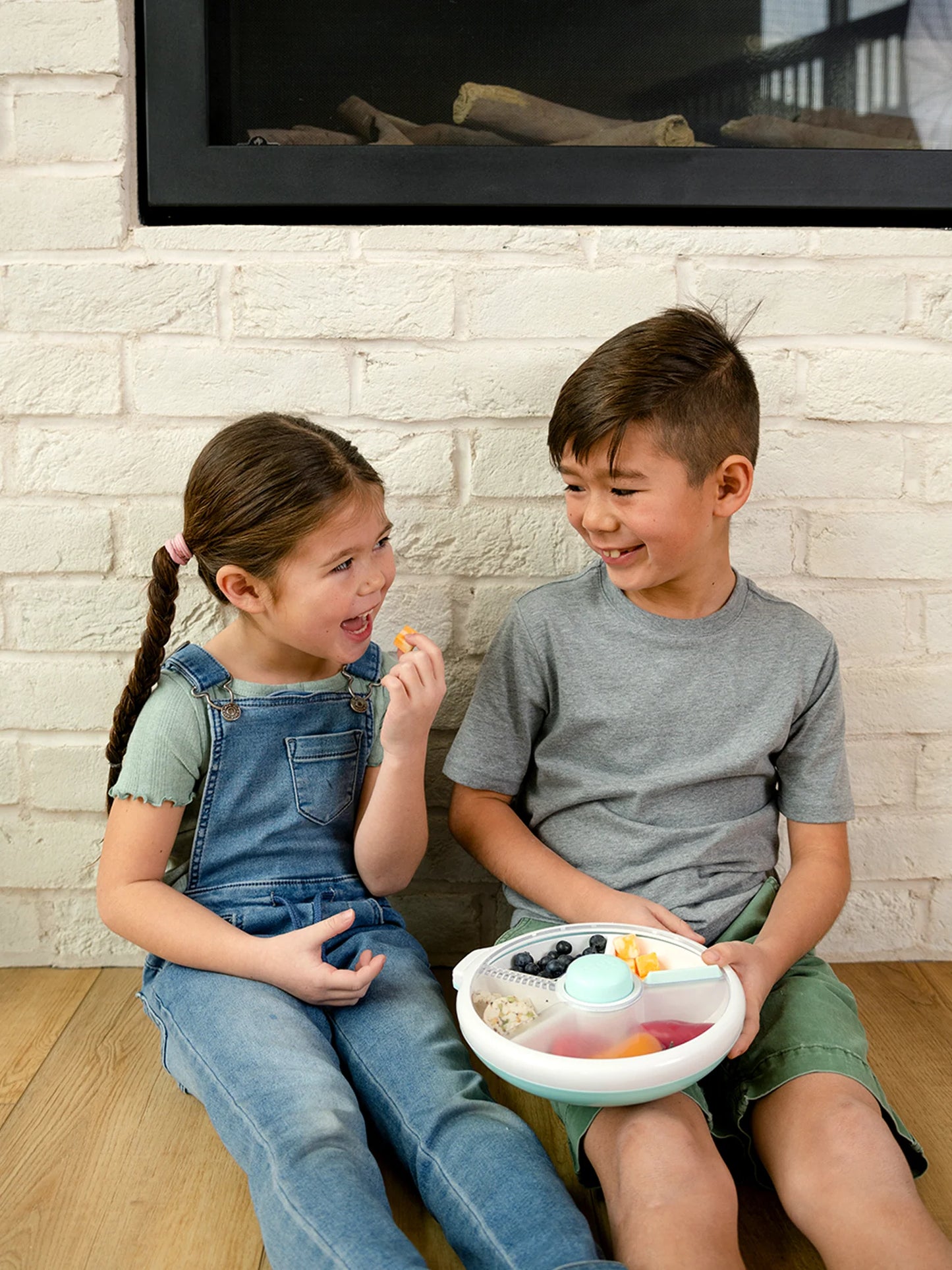 GöBe nagy Snack Spinner snacktartó (több színben)