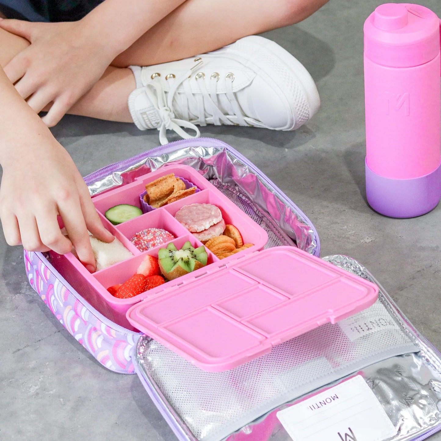 MontiiCo M - Friends Forever