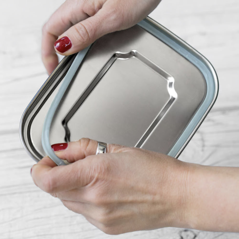 Lekkabox Safe 800 ml - rozsdamentes uzsonnásdoboz 2 szilikon formával