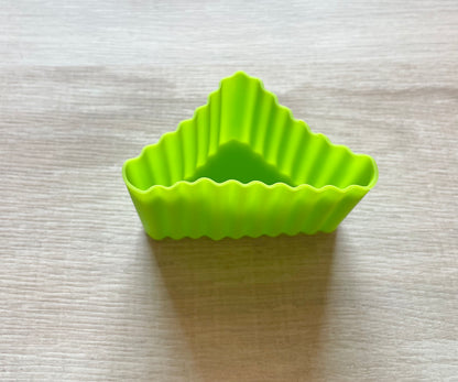 Triunghi din silicon Lekkabox (4 buc.) - diverse culori