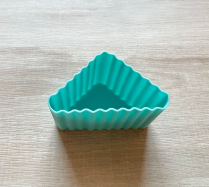 Triunghi din silicon Lekkabox (4 buc.) - diverse culori