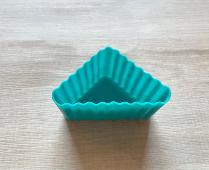 Triunghi din silicon Lekkabox (4 buc.) - diverse culori